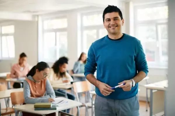 Trajetória Histórica do Curso Normal do Brasil - Aspectos regionais da formação docente